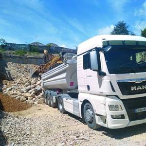 camion benne roche